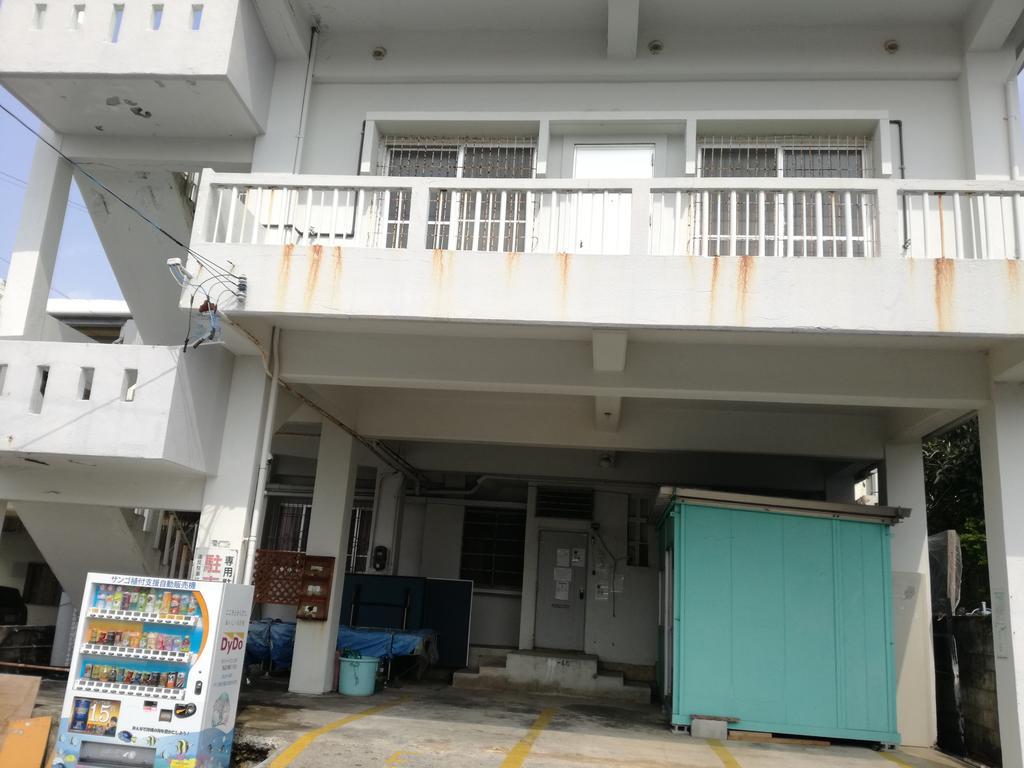 Koza Share House Hotel Okinawa Exterior photo