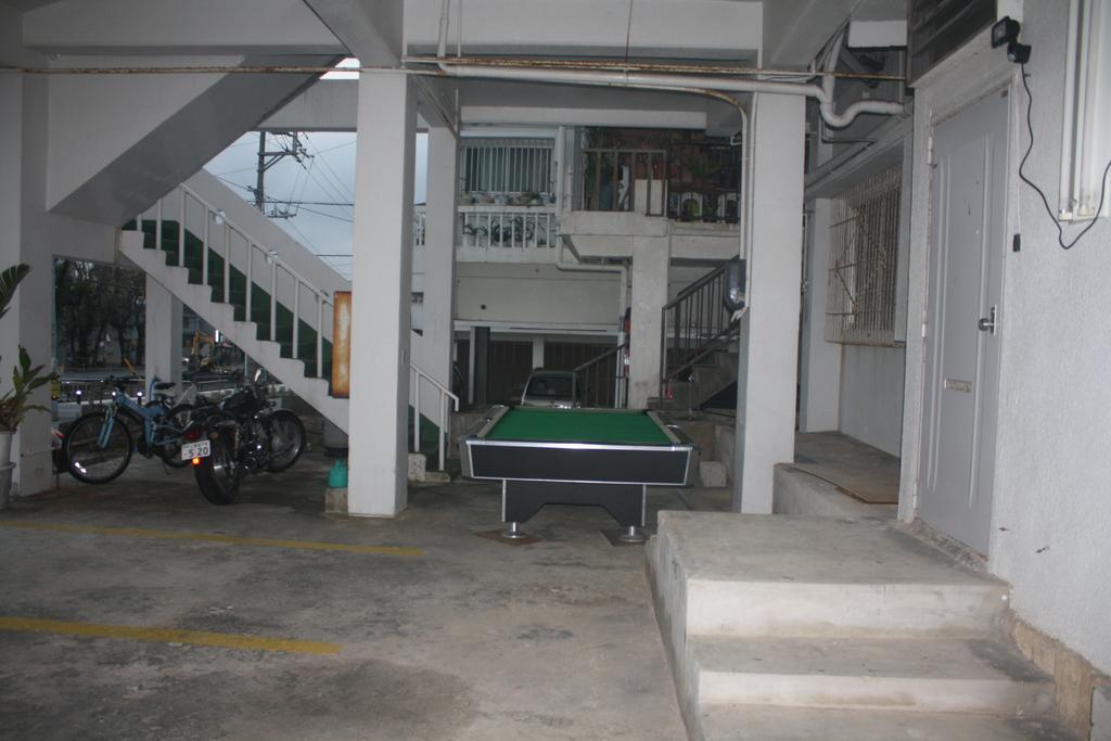Koza Share House Hotel Okinawa Exterior photo